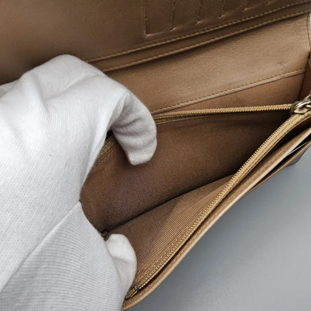 🖤CANEL Tan Quilted Leather Wallet/Clutch🖤 - Picture 9 of 17